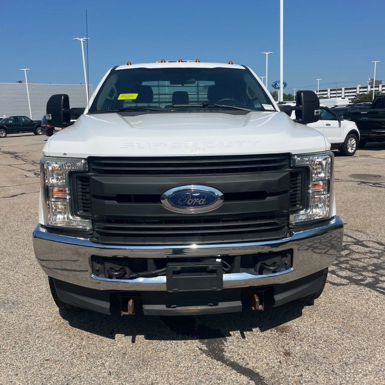 ford f-350 super duty 2018 1FTRF3B67JEC23133 image ford f-350 super duty 2018 1FTRF3B67JEC23133 image